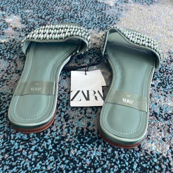 NEW WITH TAGS NEVER WORN ZARA SAGE GREEN & SILVER CRYSTAL JEWEL SANDAL SIZE 37 - Picture 4 of 5
